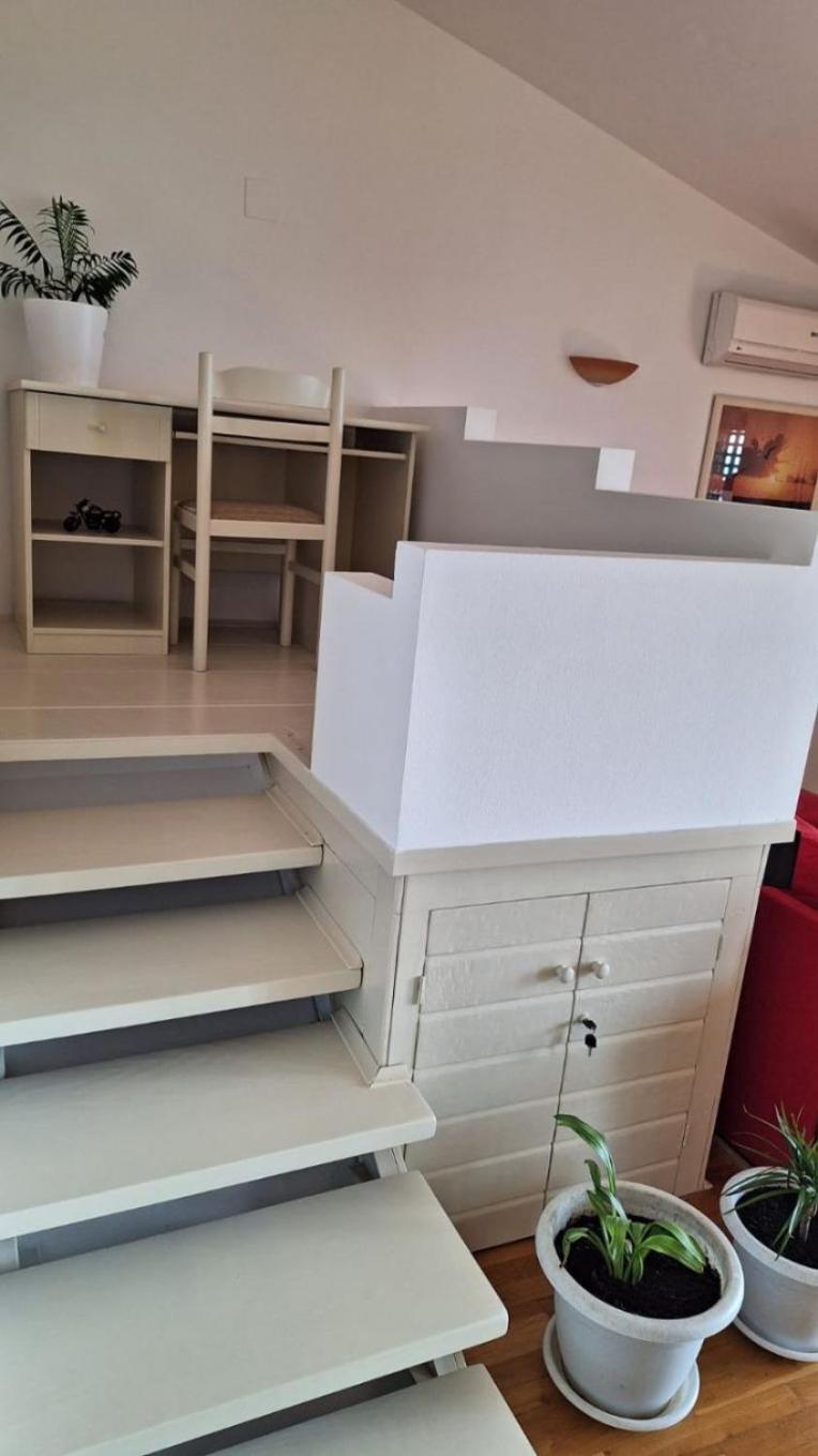 Apartment Damir Tucepi Ngoại thất bức ảnh