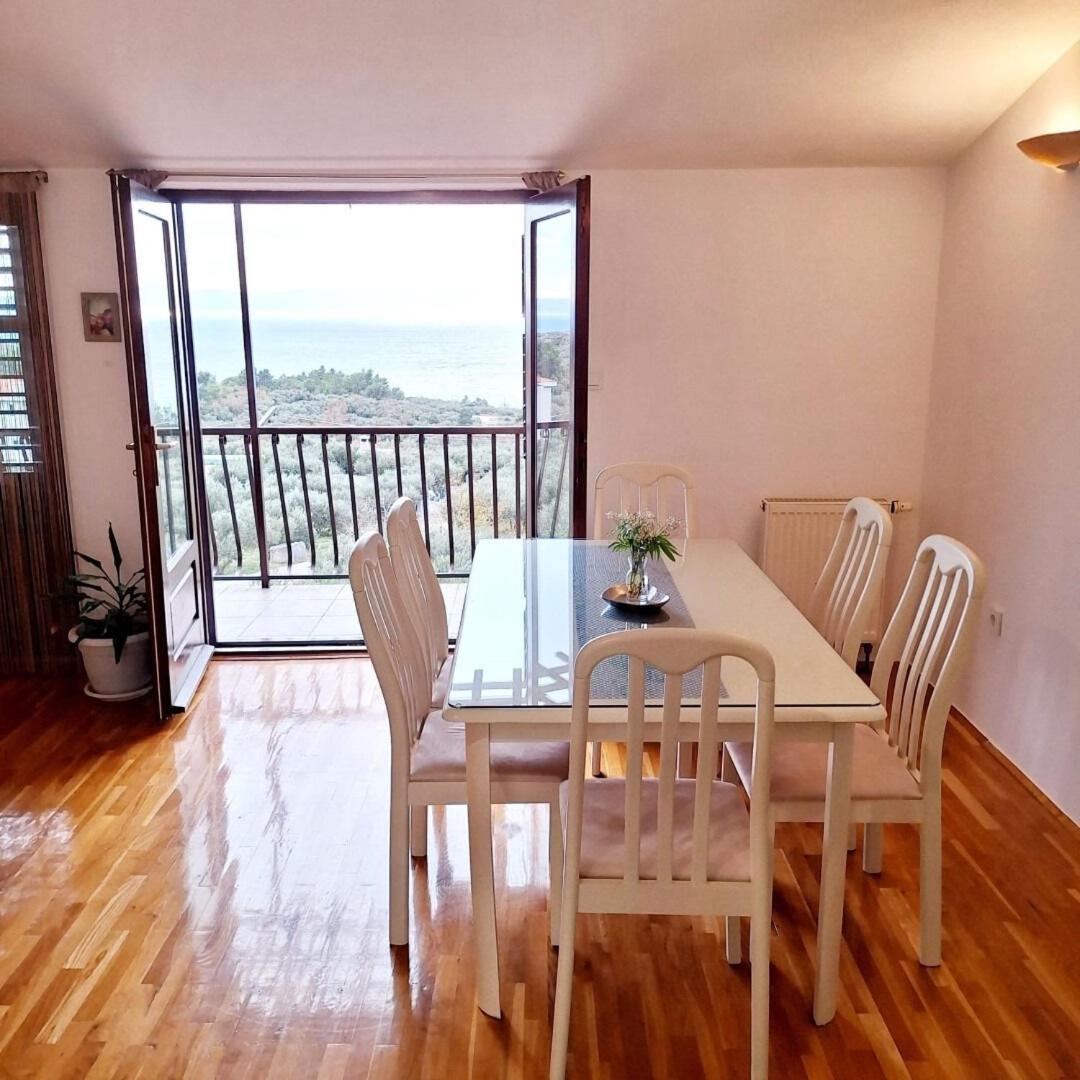 Apartment Damir Tucepi Ngoại thất bức ảnh
