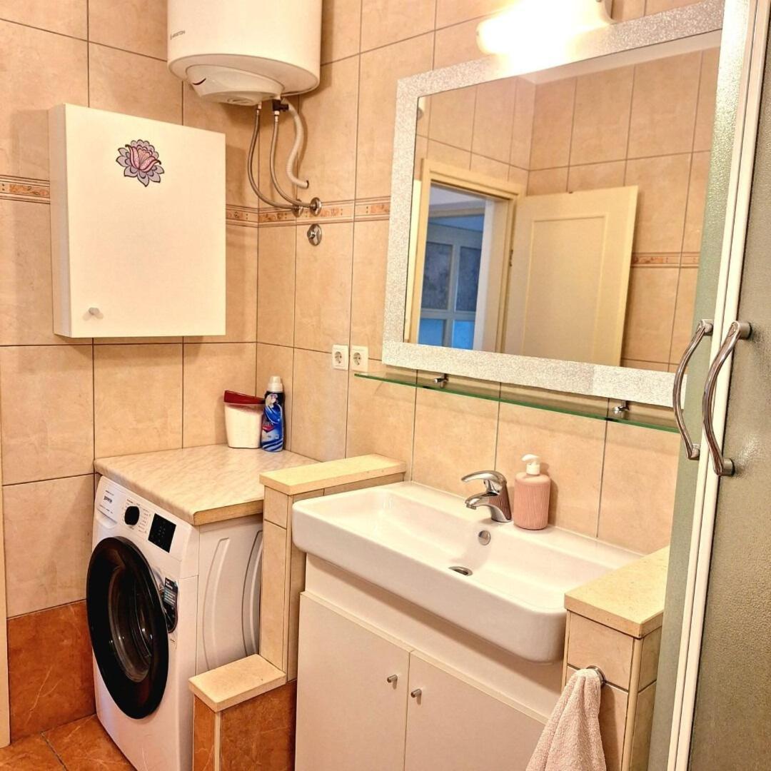 Apartment Damir Tucepi Ngoại thất bức ảnh